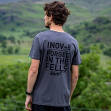 triko INOV8 COTTON TEE "FORGED" M, dark grey